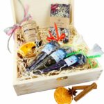 Kosz prezentowy MAŁA SZKATUŁKA z łakociami