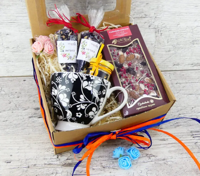 Kosz prezentowy - ROZGRZEWAJĄCY KUBEK - obrazek 5